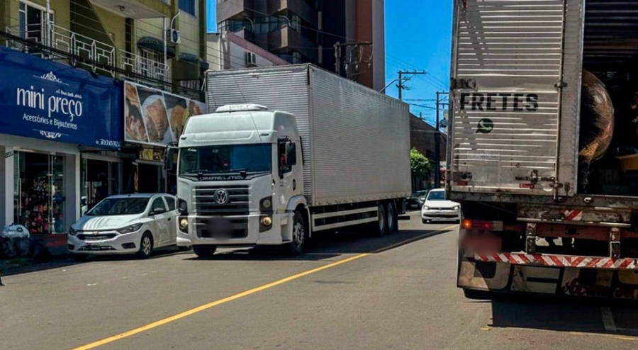 Audiência pública vai debater restrições a veículos de grande porte no centro de Campo Mourão