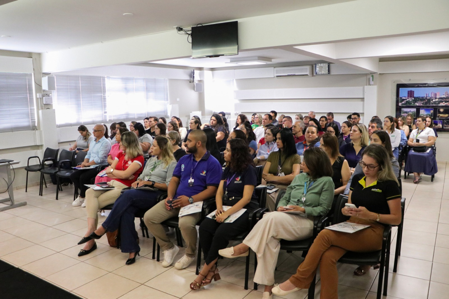 Prefeitura aproxima empresas e poder público em encontro com recrutadores