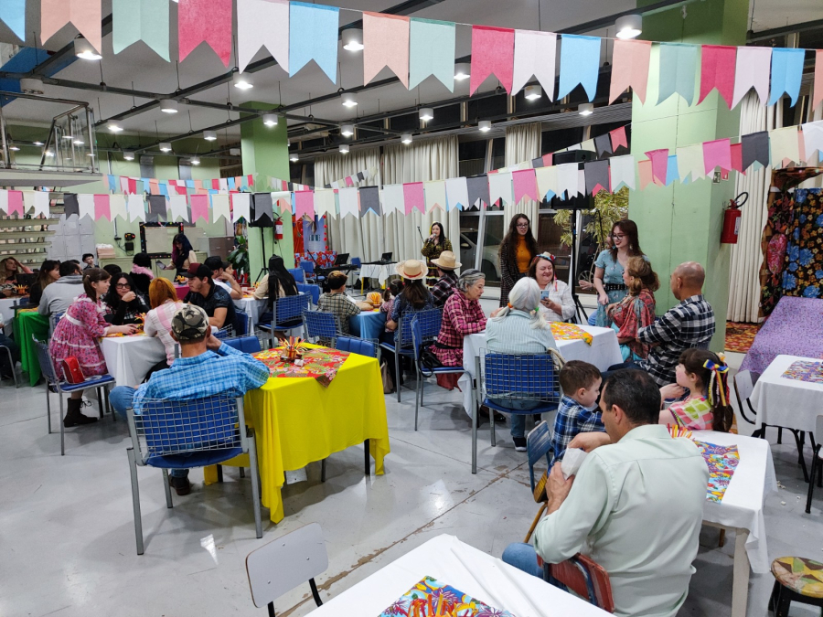 Sarau Literário encerra programação especial das tradições juninas na Biblioteca*